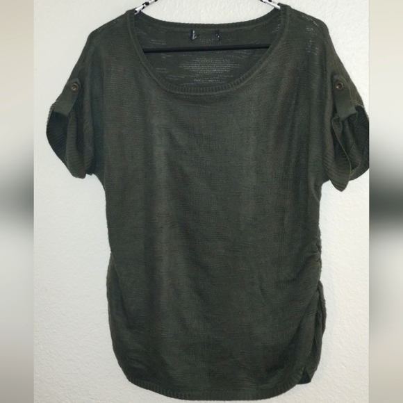 LIGHTWEIGHT SHORT SLEEVE SWEATER WITH RUCHED SIDES ~ ARMY/KHAKI GREEN ~ SIZE M/L - Picture 2 of 11
